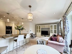 Photo 9- click for photo gallery